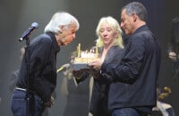 PHOTOS 80 ans de Dave sur scène avec son mari Patrick, Marc-Olivier Fogiel et son époux François... Un anniversaire mémorable !