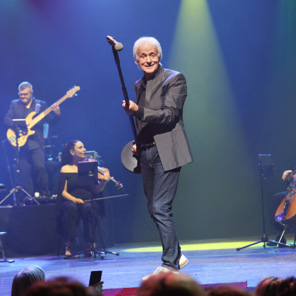 Dave a organisé un concert au Grand Rex
Dave - Dave célèbre son 80ème anniversaire sur la scène de Grand Rex à Paris le 21 mai 2024. Dave a enthousiasmé le public durant plus de deux heures, pour son concert anniversaire. © Coadic Guirec/Bestimage