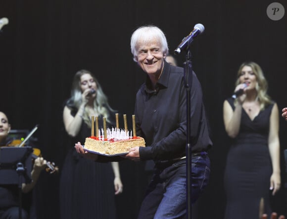 Dave - Dave célèbre son 80ème anniversaire sur la scène de Grand Rex à Paris le 21 mai 2024. Dave a enthousiasmé le public durant plus de deux heures, pour son concert anniversaire. © Coadic Guirec/Bestimage