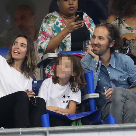 Élodie Bouchez et Thomas Bangalter se sont déjà rendus ensemble au Festival de Cannes

Élodie Bouchez, son mari Thomas Bangalter (groupe Daft Punk), leur fils Roxan et Alicia Aylies (Miss France 2017) dans les tribunes lors de la Ligue des nations opposant la France aux Pays-Bas, au Stade de France, à Saint-Denis, Seine Saint-Denis, France, le 9 septembre 2018. La France a gagné 2-1. © Cyril Moreau/Bestimage
