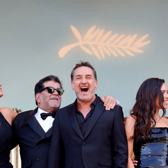 Adèle Exarchopoulos, Alain Attal, Gilles Lellouche, Elodie Bouchez - Montée des marches du film " L'amour ouf " lors du 77ème Festival International du Film de Cannes, au Palais des Festivals à Cannes. Le 23 mai 2024 © Jacovides-Moreau / Bestimage 