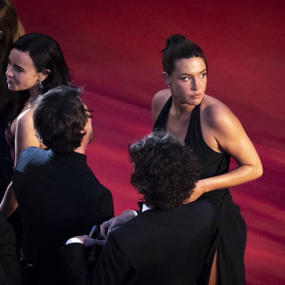 Elodie Bouchez, Adèle Exarchopoulos - Descente des marches du film " L'amour ouf " lors du 77ème Festival International du Film de Cannes, au Palais des Festivals à Cannes. Le 23 mai 2024 © Olivier Borde / Pool / Bestimage 