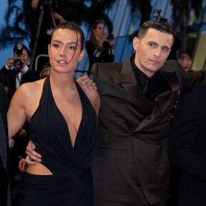 Adèle Exarchopoulos, Raphaël Quenard - Descente des marches du film " L'amour ouf " lors du 77ème Festival International du Film de Cannes, au Palais des Festivals à Cannes. Le 23 mai 2024 © Olivier Borde / Bestimage 