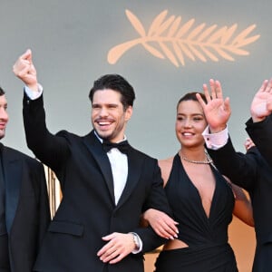 François Civil, Adèle Exarchopoulos, Alain Attal, Gilles Lellouche - Montée des marches du film " L'amour ouf " lors du 77ème Festival International du Film de Cannes, au Palais des Festivals à Cannes. Le 23 mai 2024 © Bruno Bebert / Bestimage 