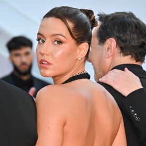 Ayant été mise à l'honneur dans cette oeuvre très attendue des cinéphiles, Adèle Exarchopoulos était naturellement de la partie !
Adèle Exarchopoulos - Montée des marches du film " L'amour ouf " lors du 77ème Festival International du Film de Cannes, au Palais des Festivals à Cannes. Le 23 mai 2024 © Bruno Bebert / Bestimage 