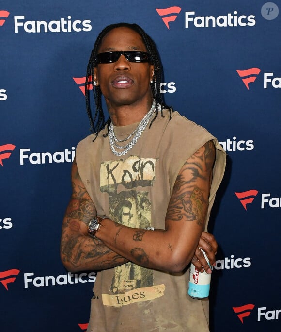 Travis Scott avait déjà fait parler de lui à Paris le mois dernier en provoquant un clash avec ses fans, furieux qu'ils le suivent partout dans la capitale.
Travis Scott assiste à la soirée Fanatics Super Bowl de Michael Rubin au Marquee Nightclub du Cosmopolitan de Las Vegas le 10 février 2024 à Las Vegas. C. Flanigan/imageSPACE/SPUS/ABACAPRESS.COM