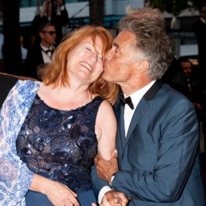 Muriel Mayette-Holtz et son mari Gérard Holtz - Montée des marches du film " Mascarade " lors du 75ème Festival International du Film de Cannes. Le 27 mai 2022 © Cyril Moreau / Bestimage 