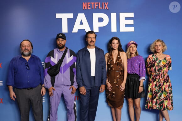 D'ailleurs, Tapie, la série dans laquelle il a joué a gagné un BAFTA ! 
Patrick d'Assumçao, Hakim Jemili, Laurent Lafitte, Joséphine Japy, Camille Chamoux et Ophélia Kolb - Avant-première Netflix de la série "Tapie" à l'UGC Normandie Paris le 11 septembre 2023. © Coadic Guirec/Bestimage