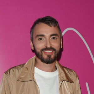 Exclusif - Christophe Willem - Backstage - Enregistrement de l'émission "Tout le monde chante contre le cancer, les stars relèvent le défi" dans le cadre du gala de l'association "Tout le monde chante contre le cancer" présentée par J.Anthony au Dôme de Paris, et diffusée le 4 janvier sur W9. Le 22 novembre 2022 © Coadic Guirec-Christophe Clovis / Bestimage