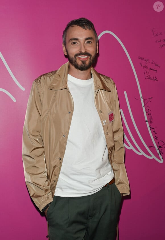 Exclusif - Christophe Willem - Backstage - Enregistrement de l'émission "Tout le monde chante contre le cancer, les stars relèvent le défi" dans le cadre du gala de l'association "Tout le monde chante contre le cancer" présentée par J.Anthony au Dôme de Paris, et diffusée le 4 janvier sur W9. Le 22 novembre 2022 © Coadic Guirec-Christophe Clovis / Bestimage