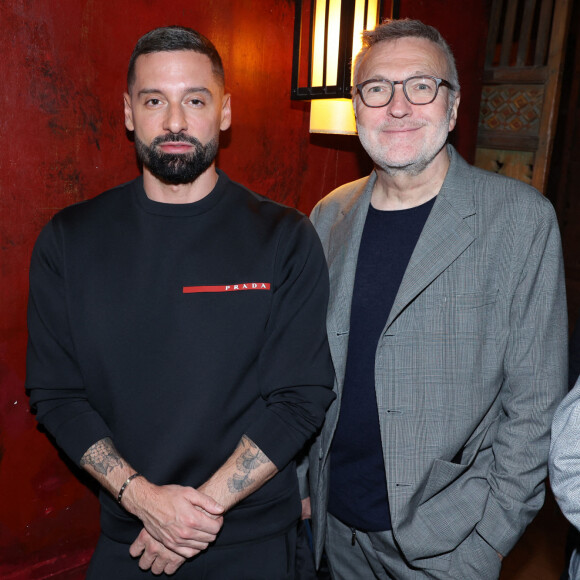 C'est ainsi qu'Hugo Manos est apparu dans un look noir casual tandis que Laurent Ruquier a opté pour un costume.
Hugo Manos et Laurent Ruquier lors de la soirée de Sylvie Tellier pour son 46e anniversaire mais aussi le lancement de son livre "Couronne et préjugés", organisée par Five Eyes Production au Buddha Bar à Paris, le 28 mai 2024. Photo by Jerome Dominé/ABACAPRESS.COM