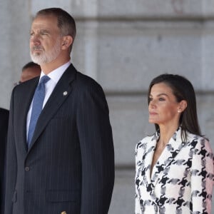 Le couple Felipe et Letizia serait-il en souffrance ?
Le roi Felipe VI et la reine Letizia d'Espagne assistent à la cérémonie du bicentenaire de la police nationale à Madrid