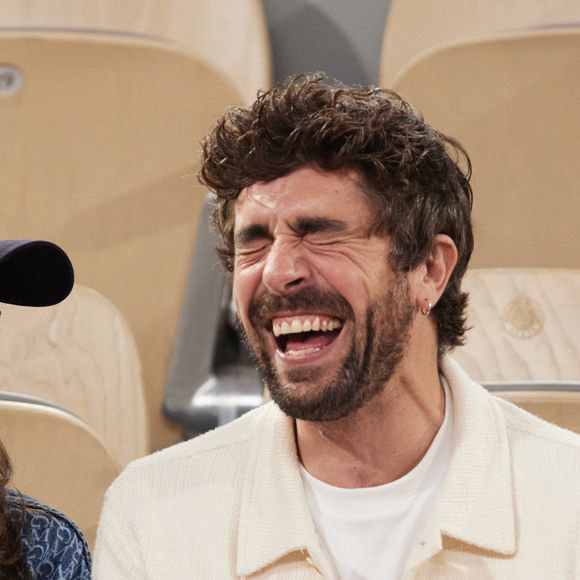 Julie Sassoust, Agustin Galiana dans les tribunes des Internationaux de France de tennis de Roland Garros 2024 à Paris, France, le 30 mai 2024. © Jacovides-Moreau/bestimage