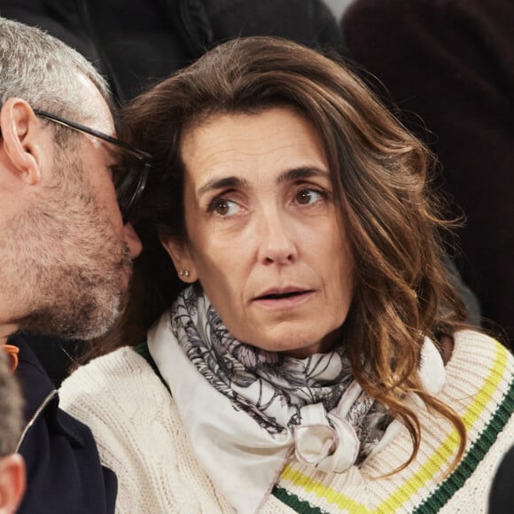 La journaliste spécialisée dans la mode Mademoiselle Agnès était aussi de la partie
 
Mademoiselle Agnès (Agnès Boulard) dans les tribunes des Internationaux de France de tennis de Roland Garros 2024 à Paris, France, le 30 mai 2024. © Jacovides-Moreau/bestimage