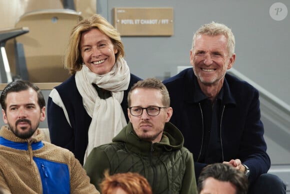 Denis Brogniart et sa femme Hortense dans les tribunes des Internationaux de France de tennis de Roland Garros 2024 à Paris, France, le 31 mai 2024. © Jacovides-Moreau/bestimage 