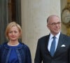 Le couple avait cependant divorcé quelques années plus tard
Bernard Cazeneuve et sa femme Véronique - Dîner officiel en l'honneur de Narendra Modi (premier ministre de la république de l'Inde) au Palais de l'Elysée à Paris le 10 avril 2015. 