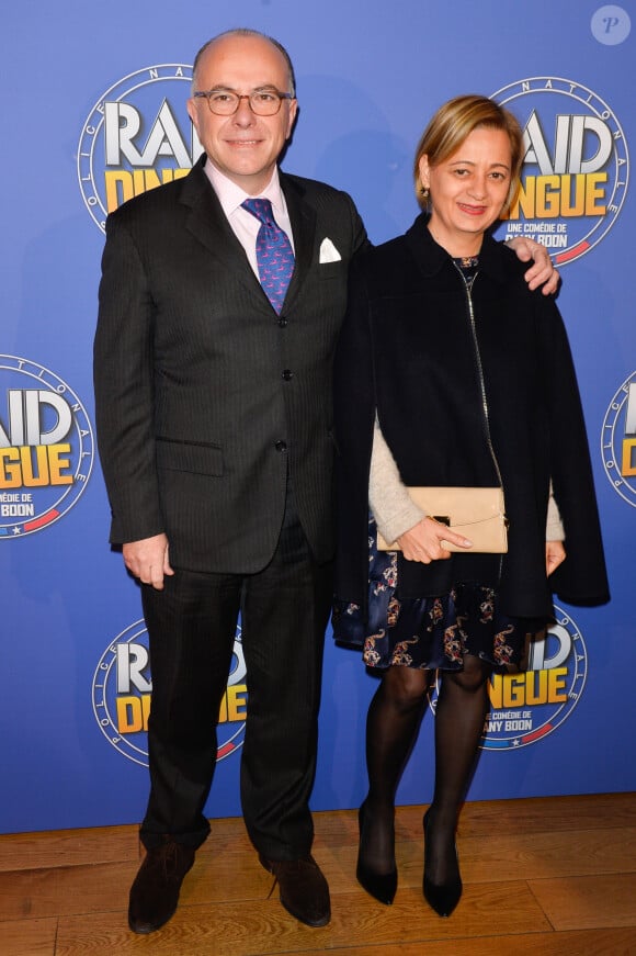 Bernard Cazeneuve et sa femme Véronique lors de l'avant-première du film "Raid Dingue" au cinéma Pathé Beaugrenelle à Paris, France, le 24 janvier 2017. © Coadic Guirec/Bestimage 