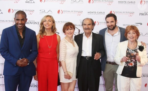 Loup-Denis Elion, Amélie Etasse, Anne-Élisabeth Blateau, Gérard Hernandez, David Mora et Marion Game lors de l'ouverture de la 57e édition du Festival de la Télévision de Monte-Carlo le 16 juin 2017. © Denis Guignebourg / Bestimage