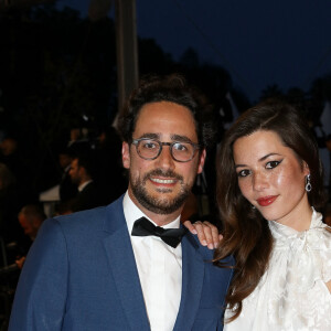 Thomas Hollande et sa femme Emilie Broussouloux - Montée des marches du film "R.M.N." lors du 75ème Festival International du Film de Cannes, le 21 mai 2022. © Dominique Jacovides / Bestimage