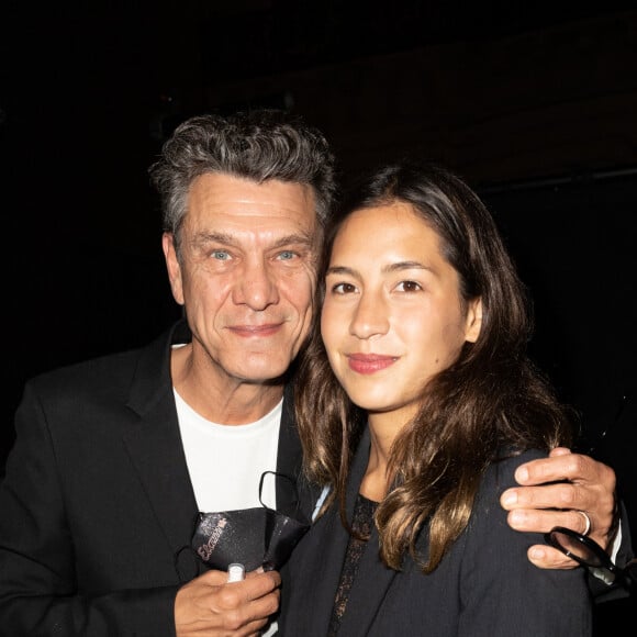 Et après une romance de 25 ans, Marc Lavoine se marie en 2020 avec Line Papin.
Marc Lavoine et sa femme Line Papin, à Paris, le 30 septembre 2020. © Pool Agence Bestimage