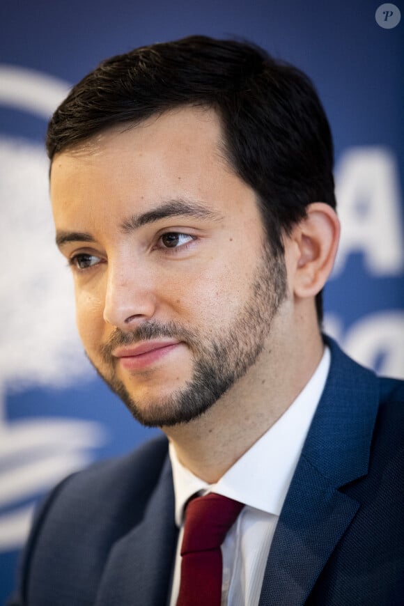 Jean-Philippe Tanguy - Marine Le Pen, présidente du Rassemblement National, lance "L'Avenir Français" un nouveau mouvement se revendiquant du gaullisme et associé au Rassemblement national à Paris le 22 mars 2021. © JB Autissier / Panoramic / Bestimage