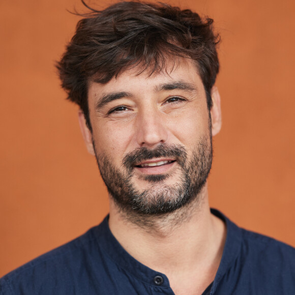 Jérémy Frérot - Les célébrités au village lors des Internationaux de France de tennis de Roland Garros 2024 à Paris. Le 5 juin 2024. © Jacovides-Moreau/Bestimage 