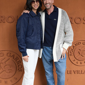 Sarah Caverivière et son mari Philippe - Les célébrités au village lors des Internationaux de France de tennis de Roland Garros 2024 à Paris. Le 5 juin 2024. © Jacovides-Moreau/Bestimage 