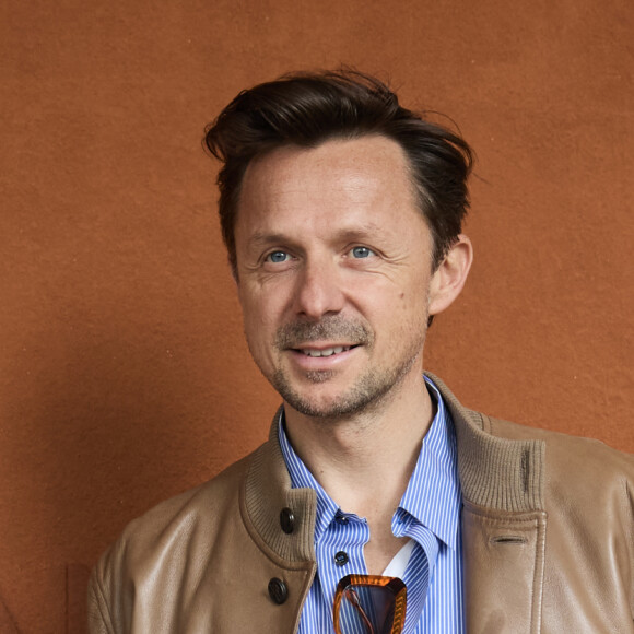 Martin Solveig - Les célébrités au village lors des Internationaux de France de tennis de Roland Garros 2024 à Paris. Le 5 juin 2024. © Jacovides-Moreau/Bestimage 