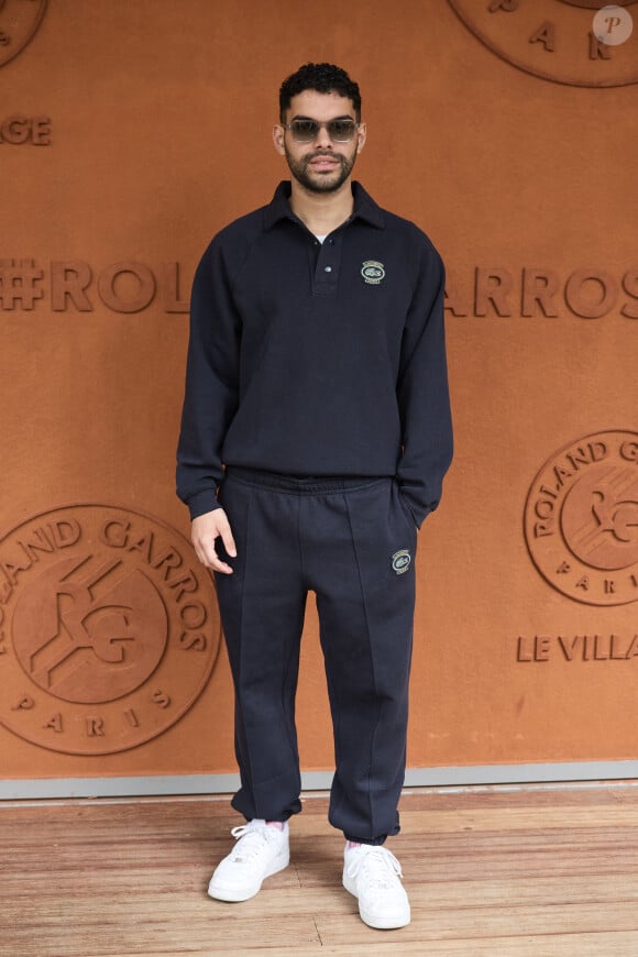 Sami Outalbali - Les célébrités au village lors des Internationaux de France de tennis de Roland Garros 2024 à Paris. Le 5 juin 2024. © Jacovides-Moreau/Bestimage 