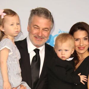 Alec Baldwin avec sa femme Hilaria Baldwin et ses enfants Carmen et Rafael à la première de  ''Boss Baby'' à AMC Loew's Lincoln Square à New York, le 20 mars 2017 © Sonia Moskowitz/Globe Photos via Zuma/Bestimage