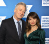 Une annonce qui a provoqué la colère de l'avocate qui représente la femme morte sur le tournage du film "Rust"
Alec Baldwin et sa femme Hilaria - Personnalités au photocall du gala "Robert F. Kennedy Human Rights' 2023 Ripple Of Hope" à New York. Le 6 décembre 2023 © Laura Brett / Zuma Press / Bestimage 