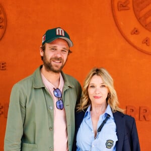 L'actrice était avec Cyril Mokaiesh, chanteur qui partage sa vie
 
Anne Marivin et son compagnon Cyril Mokaiesh au village lors des Internationaux de France de tennis de Roland Garros 2024, à Paris, France, le 7 juin 2024. © Jacovides-Moreau/Bestimage