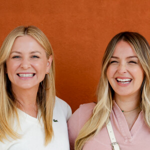 Jessica Capshaw et Camilla Luddington au village lors des Internationaux de France de tennis de Roland Garros 2024, à Paris, France, le 7 juin 2024. © Jacovides-Moreau/Bestimage