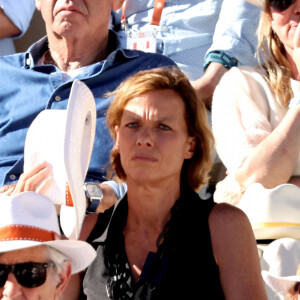 Muriel Robin et sa femme Anne Le Nen étaient en tribunes
Muriel Robin et sa femme Anne Le Nen - Célébrités dans les tribunes des Internationaux de France de tennis de Roland Garros 2024 à Paris le 7 juin 2024. © Jacovides-Moreau/Bestimage 