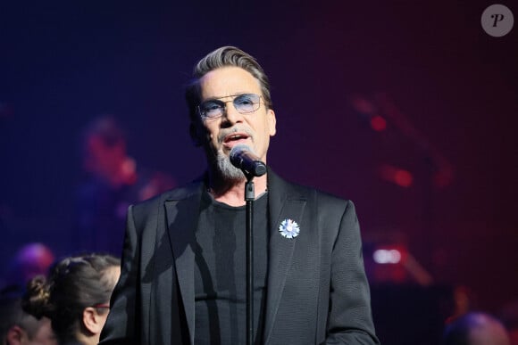 Le chanteur de 62 ans a fumé durant toute sa carrière, mais la découverte de sa maladie a sonné le glas.
Le chanteur Florent Pagny se produit lors d'un concert de charité organisé par le Gouverneur Militaire de Paris au profit des Bleuets de France, des soldats blessés et des victimes du terrorisme à la Salle Pleyel à Paris, le 30 mai 2024. David Boyer/ABACAPRESS.COM