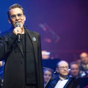 Aujourd'hui, Florent Pagny milite pour la dépénalisation et la légalisation du cannabis, qu'il consomme depuis toujours.
Le chanteur Florent Pagny se produit lors d'un concert de charité, organisé par le Gouverneur Militaire de Paris au profit des Bleuets de France, des soldats blessés et des victimes du terrorisme à la Salle Pleyel à Paris, le 30 mai 2024. David Boyer/ABACAPRESS.COM