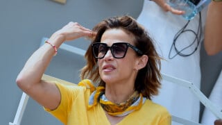 PHOTOS Sophie Marceau, carré déstructuré et polo jaune, le soleil des tribunes à Roland-Garros : l'actrice gagnée par la folie de la grande finale !