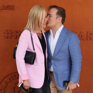 Laurence Ferrari et son mari Renaud Capuçon - Célébrités au village lors des Internationaux de France de tennis de Roland Garros 2024 à Paris le 9 juin 2024.  Celebrities in the village during the 2024 Roland Garros French Open tennis tournament in Paris on June 9, 2024.