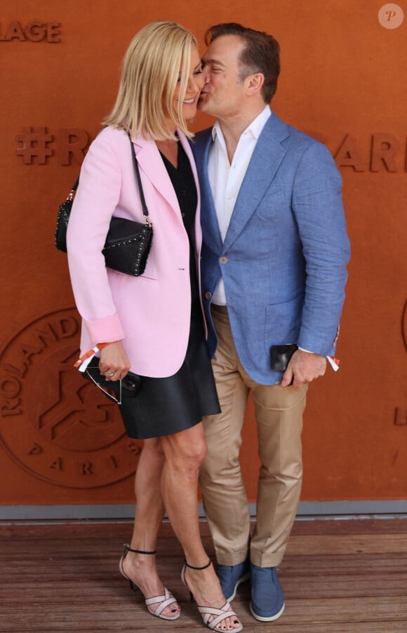 Laurence Ferrari et son mari Renaud Capuçon - Célébrités au village lors des Internationaux de France de tennis de Roland Garros 2024 à Paris le 9 juin 2024.  Celebrities in the village during the 2024 Roland Garros French Open tennis tournament in Paris on June 9, 2024.