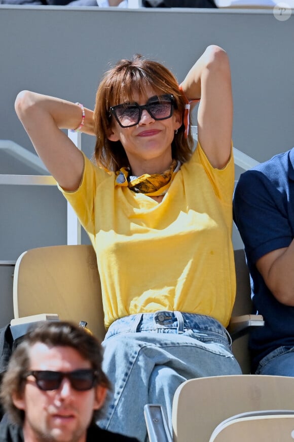 Sophie Marceau était l'une des spectatrices de la finale de Roland-Garros opposant Carlos Alcaraz à Alexander Zverev
Sophie Marceau assiste à la finale de Roland-Garros à Paris. Photo : ABACAPRESS.COM