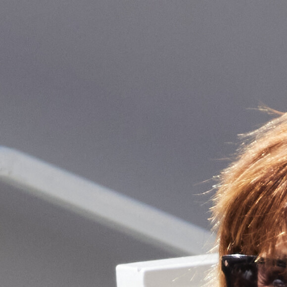 Sophie Marceau - Célébrités dans les tribunes de la finale homme des Internationaux de France de tennis de Roland Garros 2024 à Paris le 9 juin 2024. © Jacovides-Moreau/Bestimage 