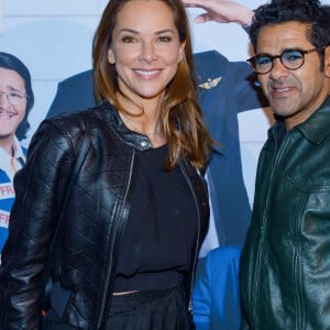 Immortalisée de la tête aux pieds, on peut voir que Lila est grande mais aussi très stylée avec un jean large, des baskets et un petit tee-shirt blanc court. 

Exclusif - Jamel Debbouze et sa femme Mélissa Theuriau - After party de l'avant-première de la série "Terminal" à l'hôtel des Italiens (ancien siège du Crédit Lyonnais) à Paris le 8 avril 2024.