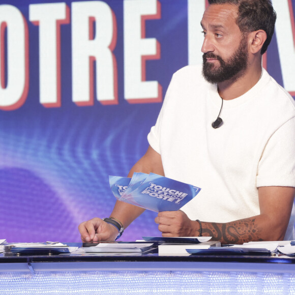 Exclusif - Cyril Hanouna sur le plateau de l'émission " TPMP " présentée par C.Hanouna et diffusée en direct sur C8, Paris, France, le 27mai 2024. © Jack Tribeca / Bestimage 