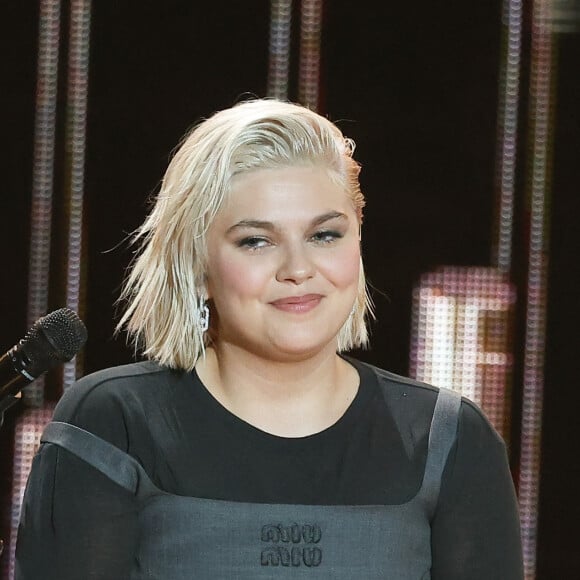 Le principe de "Popstars" reste le même : des candidats doivent former un groupe de musique.
Louane - 39ème cérémonie des Victoires de la musique à la Seine musicale de Boulogne-Billancourt, France, le 9 février 2024. © Coadic Guirec/Bestimage