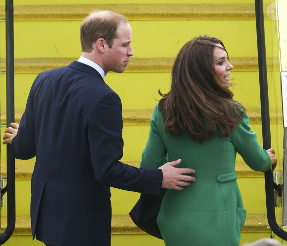 Le duc et la duchesse de Cambridge quittent l'aéroport de Hamilton, après leur visite à Cambridge, en Nouvelle-Zélande, le 12 avril 2014. Photo par Media Mode/ABACAPRESS.COM