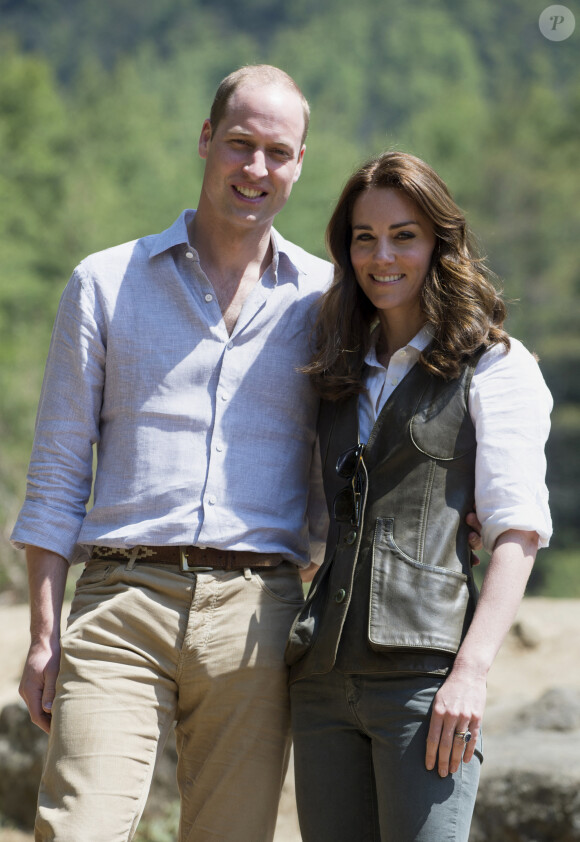 Le duc et la duchesse de Cambridge lors d'une randonnée au monastère du Nid du tigre, près de Paro, au Bhoutan, lors du sixième jour de la tournée royale en Inde et au Bhoutan, le vendredi 15 avril 2016. Photo par Arthur Edwards/The Sun/PA Wire/ABACAPRESS.COM