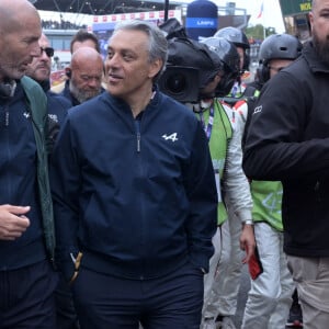 Luca de Meo (directeur général de Renault), Zinedine Zidane lors des "24H du Mans 2024", le 15 juin 2024. © Rachid Bellak/Bestimage