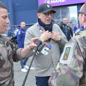 Gad Elmaleh lors des "24H du Mans 2024", le 15 juin 2024. © Rachid Bellak/Bestimage