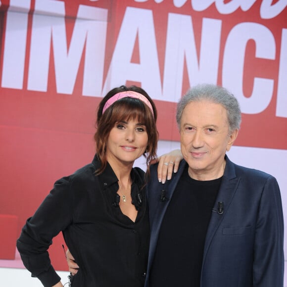 Exclusif - Faustine Bollaert et Michel Drucker - Enregistrement de l'émission "Vivement dimanche" au Studio Gabriel à Paris, présentée par M.Drucker et diffusée le 12 mai sur France 3 © Guillaume Gaffiot / Bestimage 