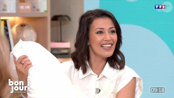 Après avoir reçu un cadeau, Karima Charni s'est livrée à une révélation inattendue
Karima Charni sur le plateau de "Bonjour !"